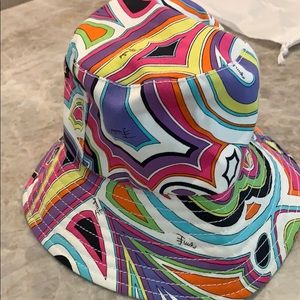 Emilio Pucci bucket hat